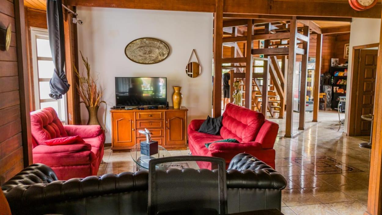 Woods Hostel Бело Оризонти Екстериор снимка